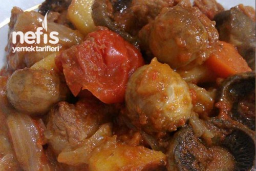 Parça Etli Mantarlı Yahni Tarifi