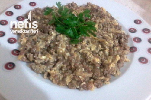 Kıymalı Yumurtalı Mıhlama Tarifi