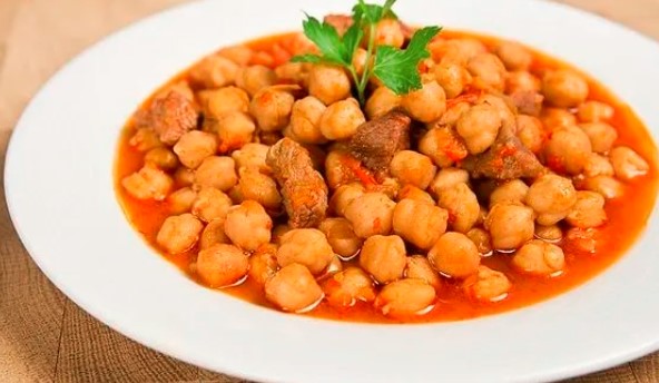 Etli Nohut Yemeği
