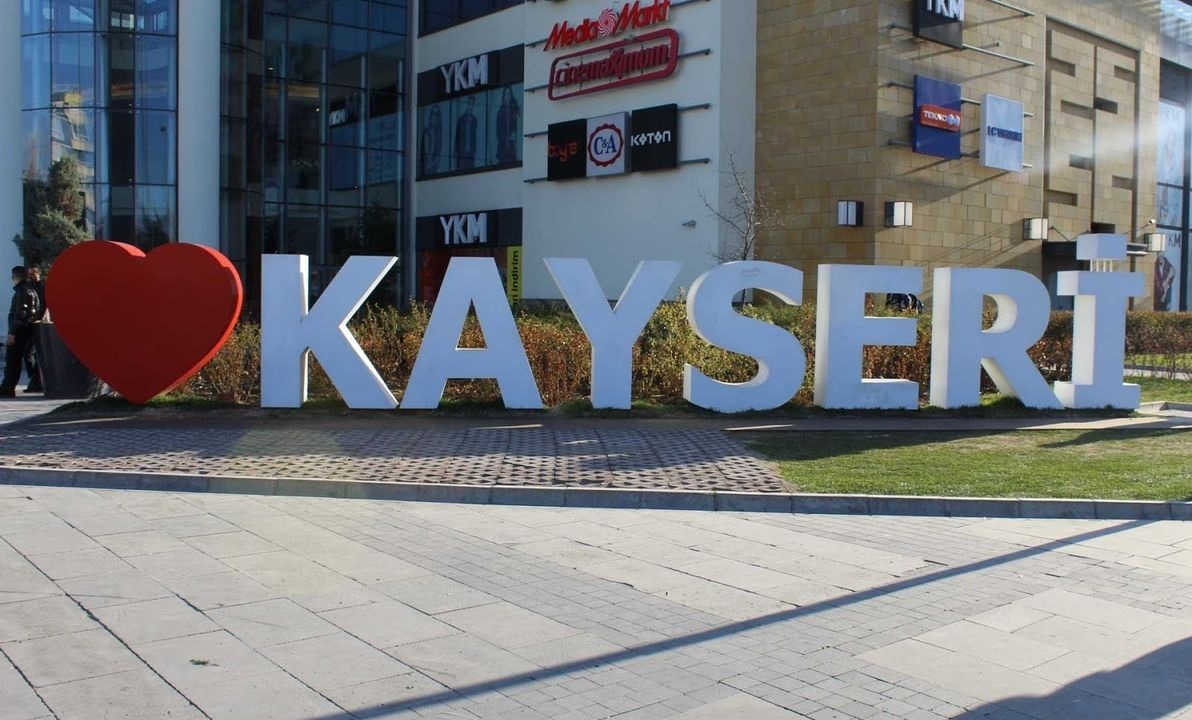 Kayseri’nin Meşhur Mantı ve Pastırma Lezzetleri