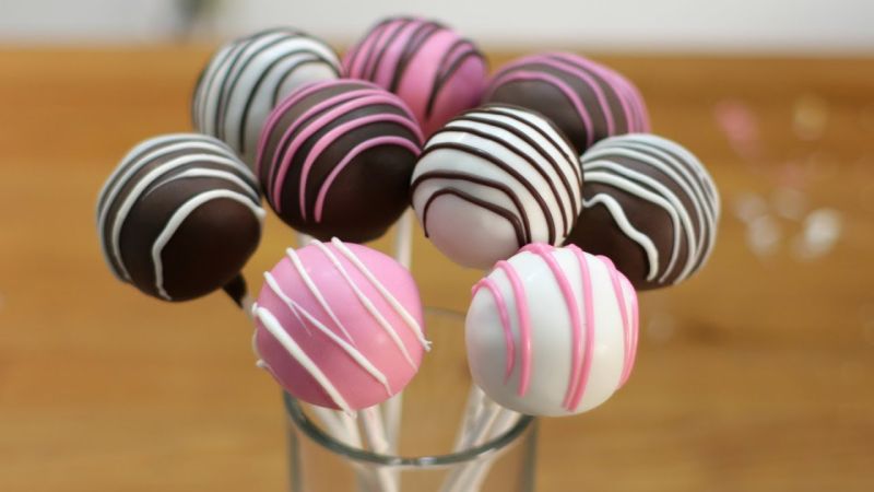 Easiest Cake Pops Ever
