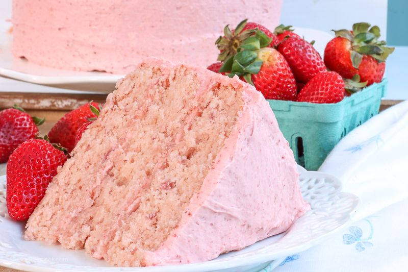 Best Strawberry Cake from Scratch