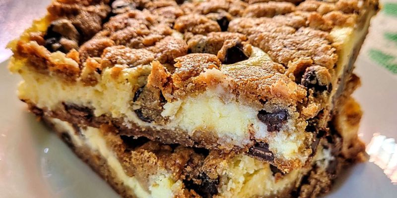 Easy Chocolate Chip Cookie Dough Cheesecake