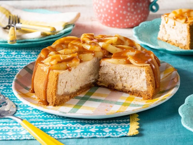 Apple Cheesecake
