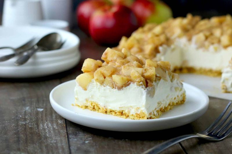 No-Bake Cheesecake with Cool Whip and Apples