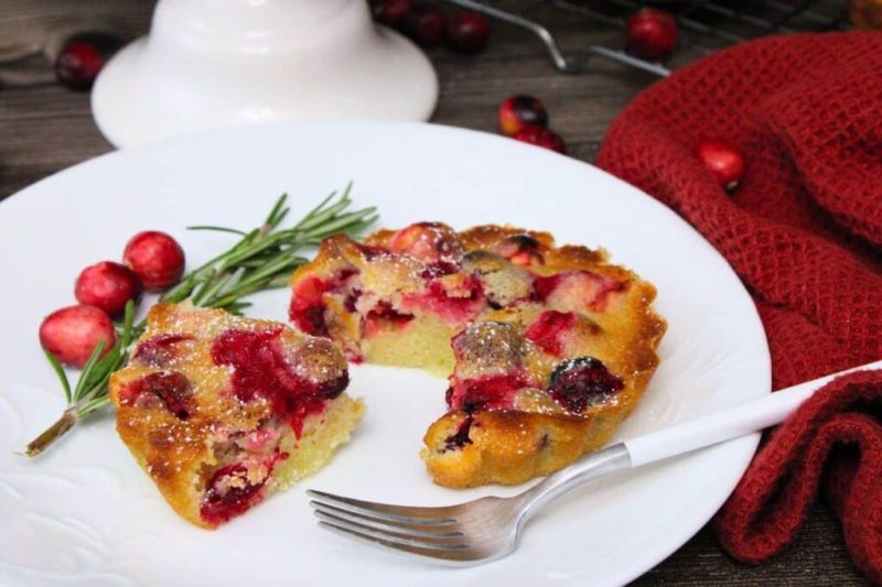 Crustless Cranberry Pie