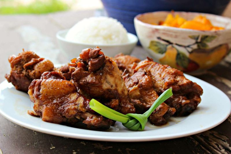 Lolahs Chicken Adobo