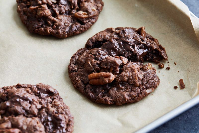 Easy Three-Ingredient Gluten-Free German Christmas Coconut Cookies