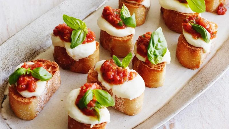 Bruschetta with Mozzarella