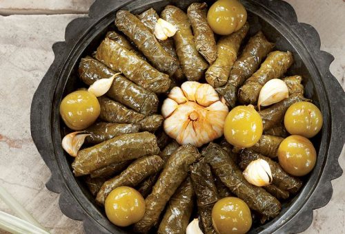 ERİKLİ YAPRAK SARMASI