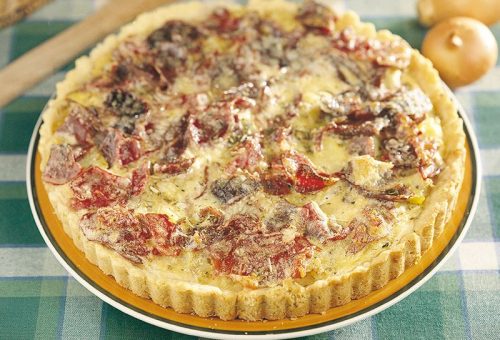 PATATESLİ VE PASTIRMALI TART Tarifi