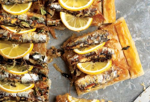 SARDALYA, LİMON VE KARAMELİZE SOĞANLI TART Tarifi