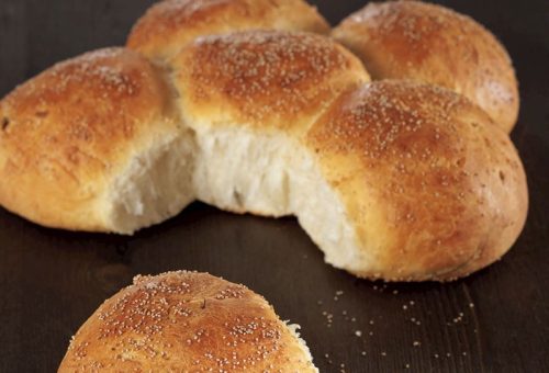 Biberiyeli çiçek ekmek