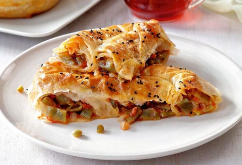 Fasulye Kavurmalı Börek