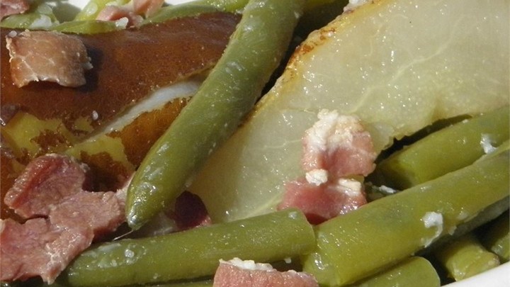 Green Beans and Pears with Bacon